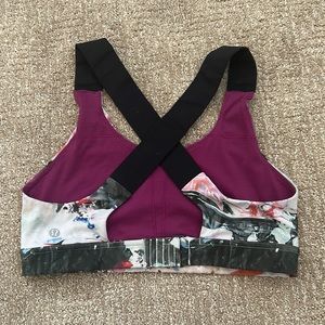 Lululemon size 8 bra